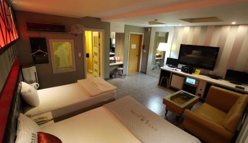Superior Twin Room