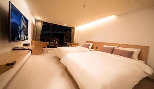 Deluxe Twin Room with Sea View