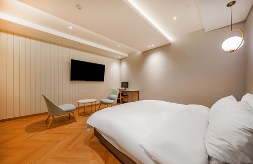Sincheondong Hotel | Daegu Dongdaegu Station Hotel Cherish