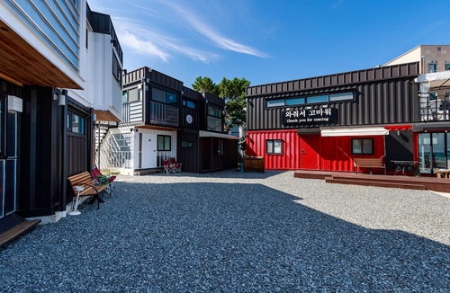 Gyeongju Hotel | Gyeongju Real Steel Pension B