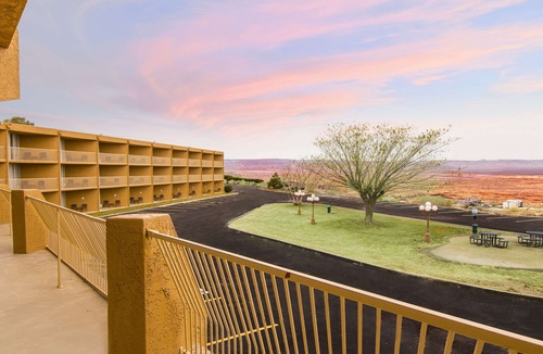 Page Hotel | Quality Inn View of Lake Powell - Page