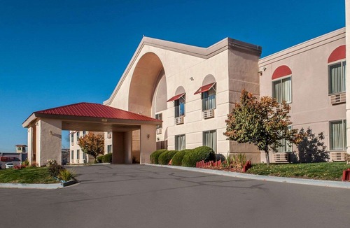 Farmington Hotel | Quality Inn & Suites Farmington