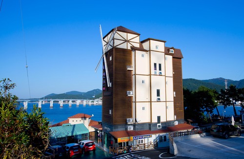 Yongnam-myeon Hotel | Hyacinth Pension