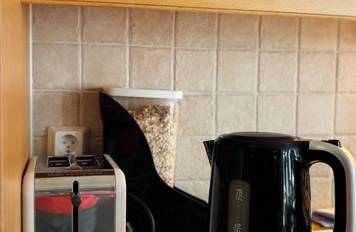 Oulu Condo | Entire Cozy 2-bedroom house in Oulu with parking, Sauna, patio, narture.