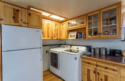 Orchard City Apartment | 358) Grand Mesa Staycation