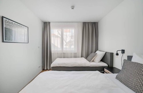 Erdberg Apartment | Modern Townhouse w 2BR Garden