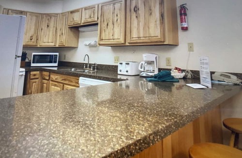 Pagosa Springs Resort | Relax 1-bedroom resort has Fireplace charming Pagosa Springs, fireplace 12/23/26