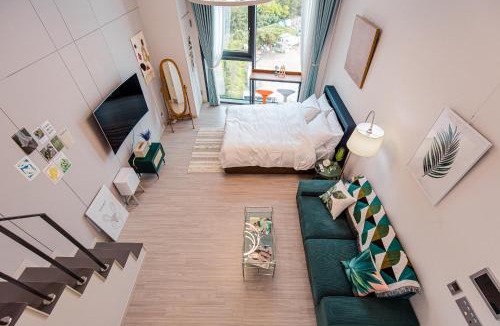Yeosu Bed & Breakfast | Ocean Castle Suite
