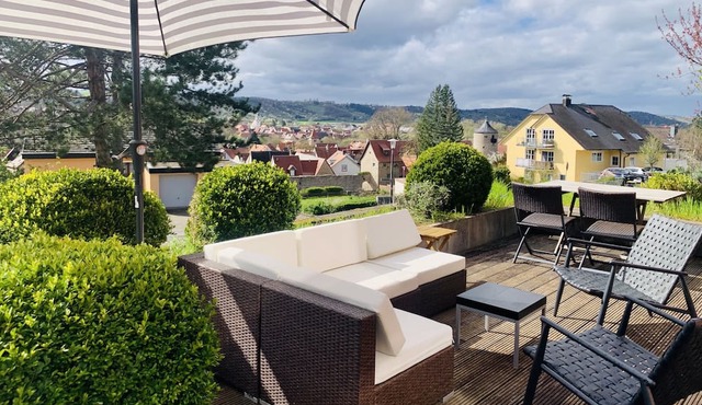 Sunset Lounge in Weinberglage
