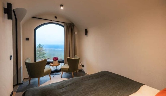 Kaamos Lodge