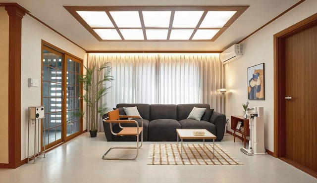 Spacious 4BR 3BA Single-family Home near Gyeongbokgung Palace, 6 min to Subway